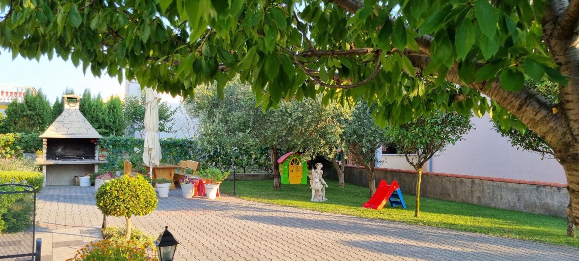 Apartmani Sanja ヴーシ エクステリア 写真