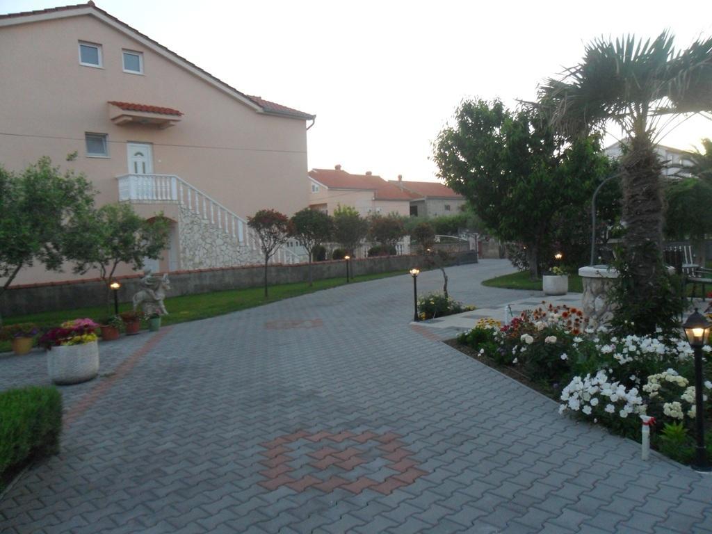 Apartmani Sanja ヴーシ エクステリア 写真