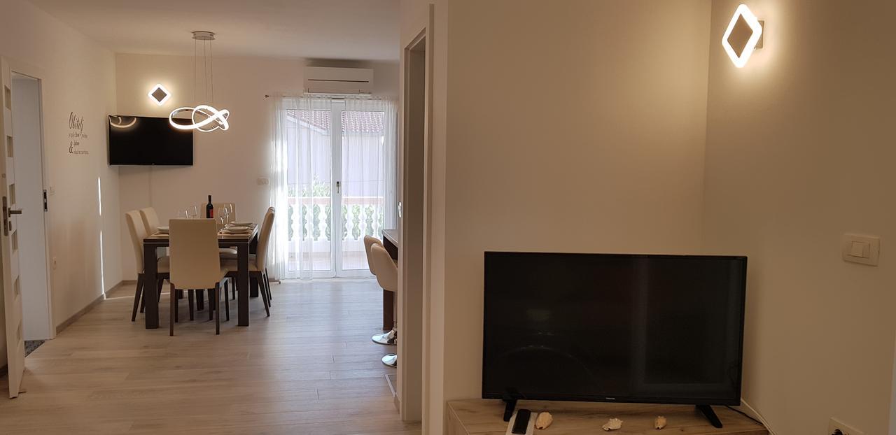 Apartmani Sanja ヴーシ エクステリア 写真
